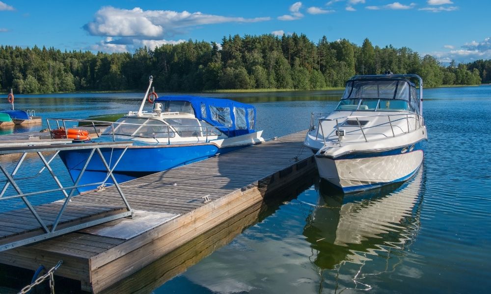 American Muscle Docks - What Are the Different Parts of a Full Boat Dock?