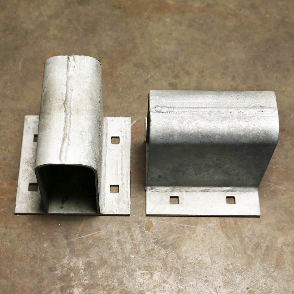 Elongated Pipe Holder End - 3 inch - American Muscle Docks