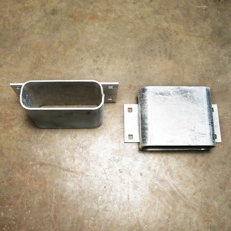 Elongated Pipe Holder Side - 3 inch - American Muscle Docks