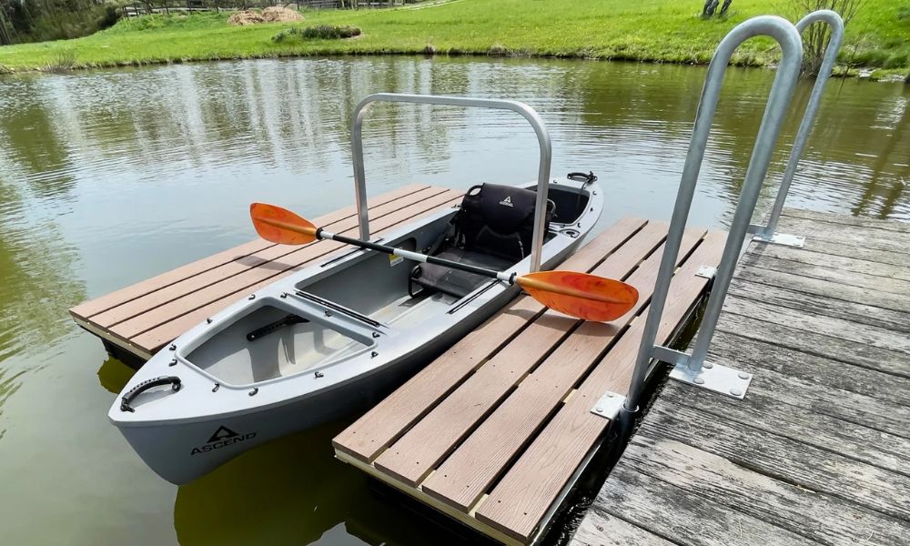 American Muscle Docks - The Best Ways To Store Your Kayak at Home