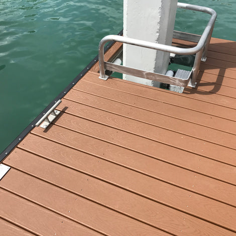 composite floating dock Nicaragua inside piling built by American Muscle Docks